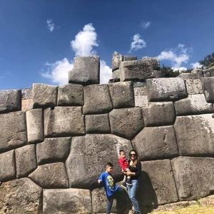 Meet your Posher, Leonela